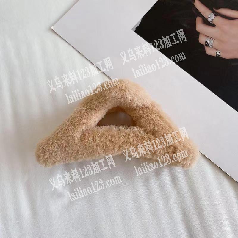 粘毛绒爪夹，这个能做的加工厂，请联系微信