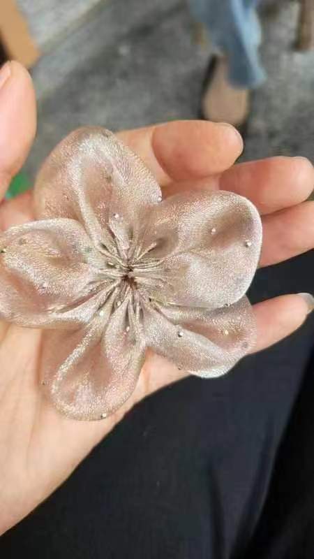 商贸城网纱花朵手缝的手工活《长期大量》，