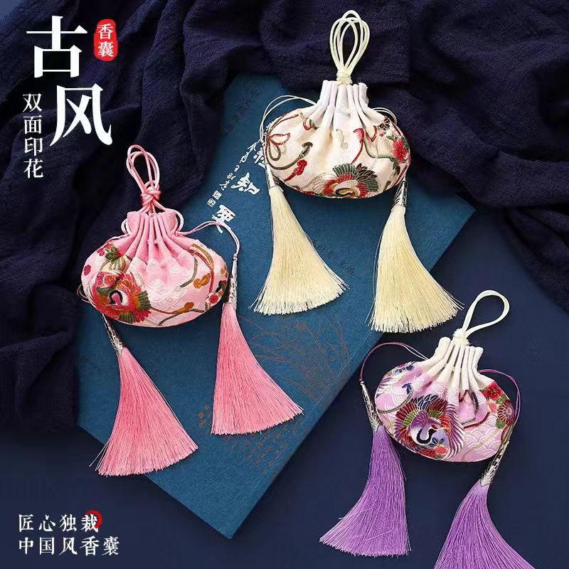 香囊订单，如图，电商寻找香囊工厂合作，要