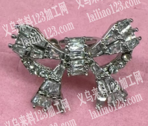 粘钻外发，。点钻外发，如图，找荷叶塘附近