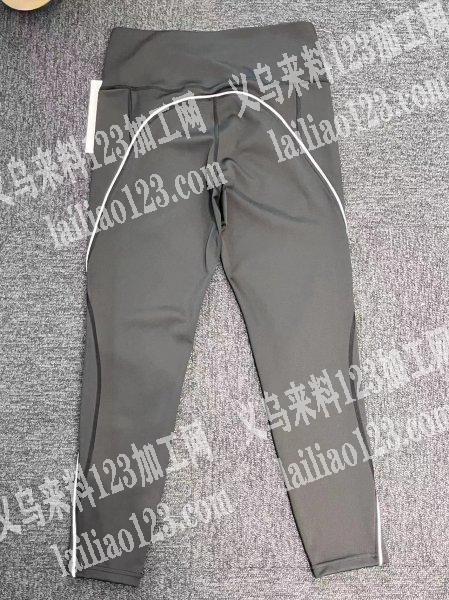 《这款也有》公司有瑜伽裤外发加工，如图，
