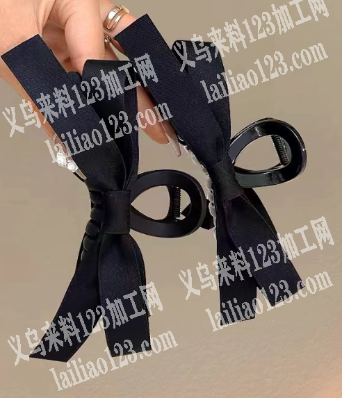打蝴蝶结，粘胶的手工活外发加工，布艺的饰