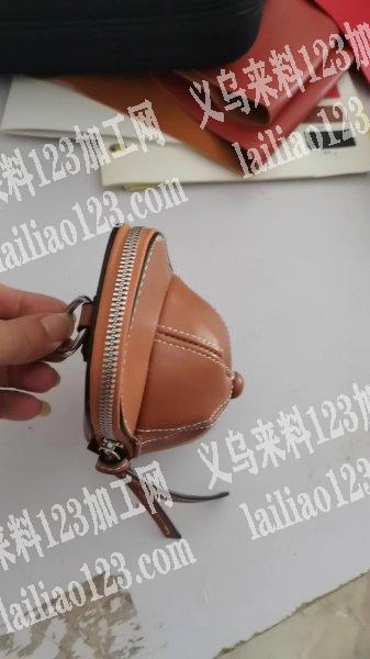 帽子包包外发加工，如图，寻找会做这个帽子