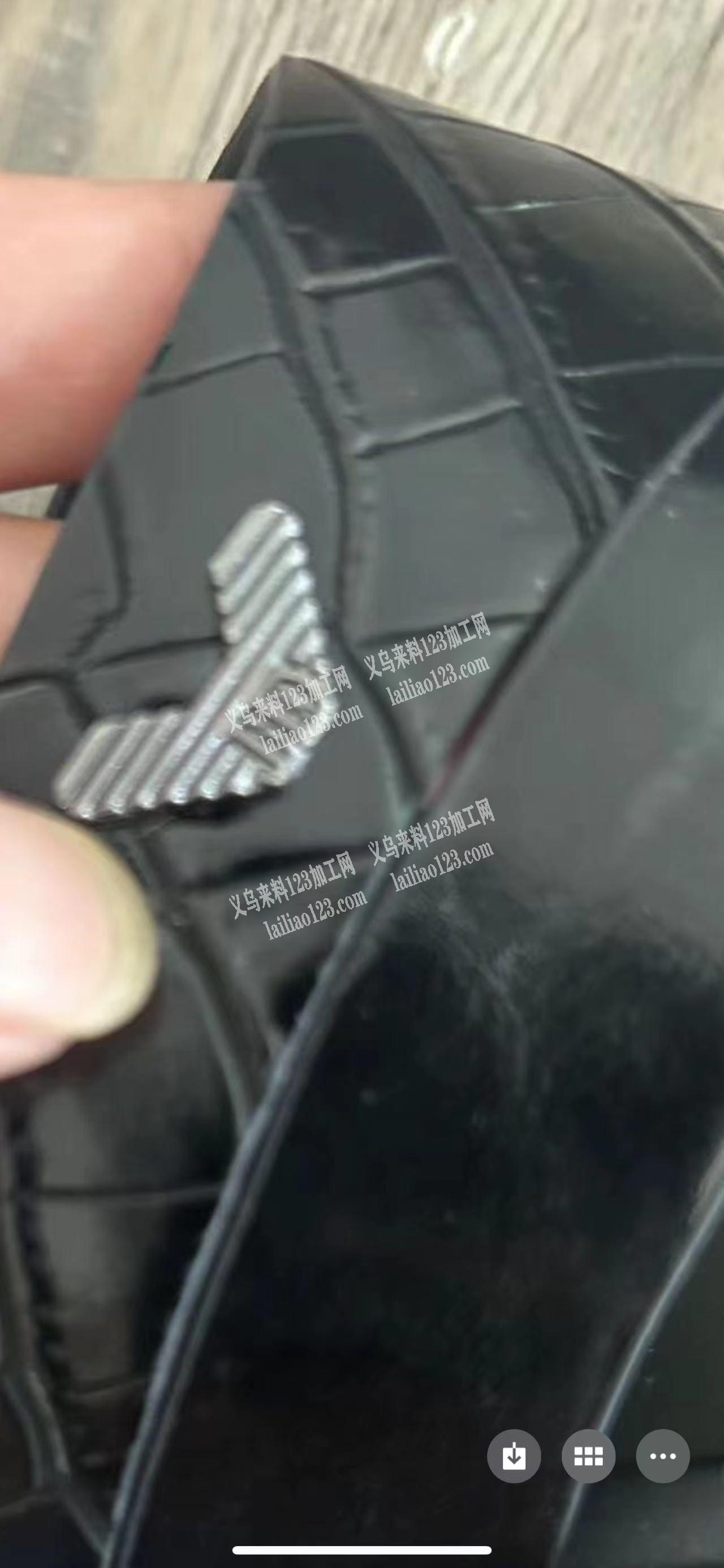 采购如图鞋扣，有货的联系我，