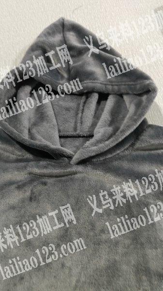 老板委托寻找：公司大量如图。珊瑚绒。连帽