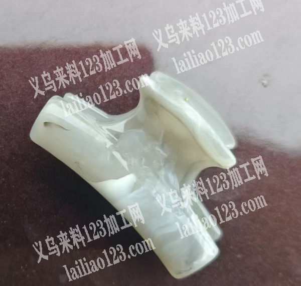 老板委托寻找：抓夹订单，寻找工厂，如图，
