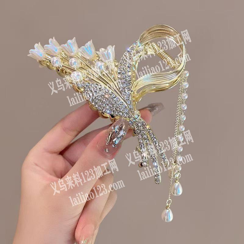 花朵花蕾，这个款式的爪夹，找压铸工厂联系