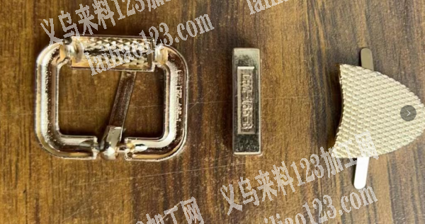 采购如图鞋扣。寻找厂家，有货的联系详谈，