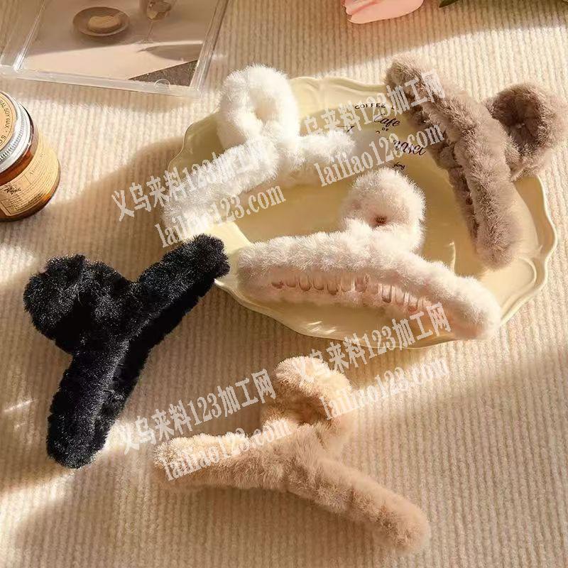 毛绒绕抓夹的，谁家可以做，请联系详谈，如