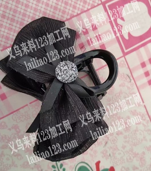 布艺蝴蝶结抓夹外发加工，如图，寻找会做的