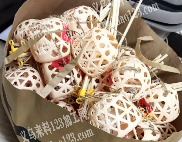 20000塑料灯笼架订单，如图，寻找源头