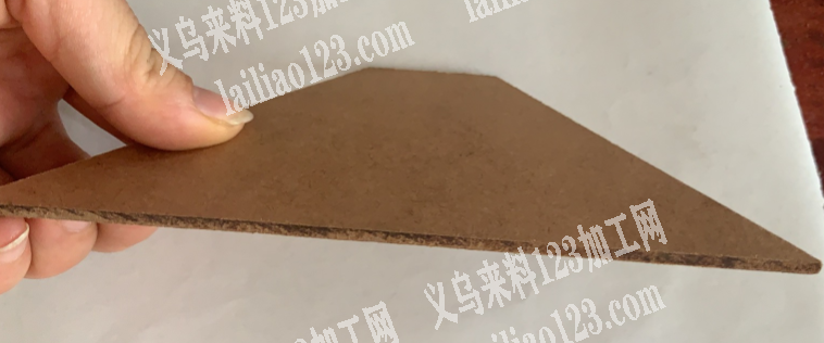 4万，精雕机切割的，如图，这个外发加工，