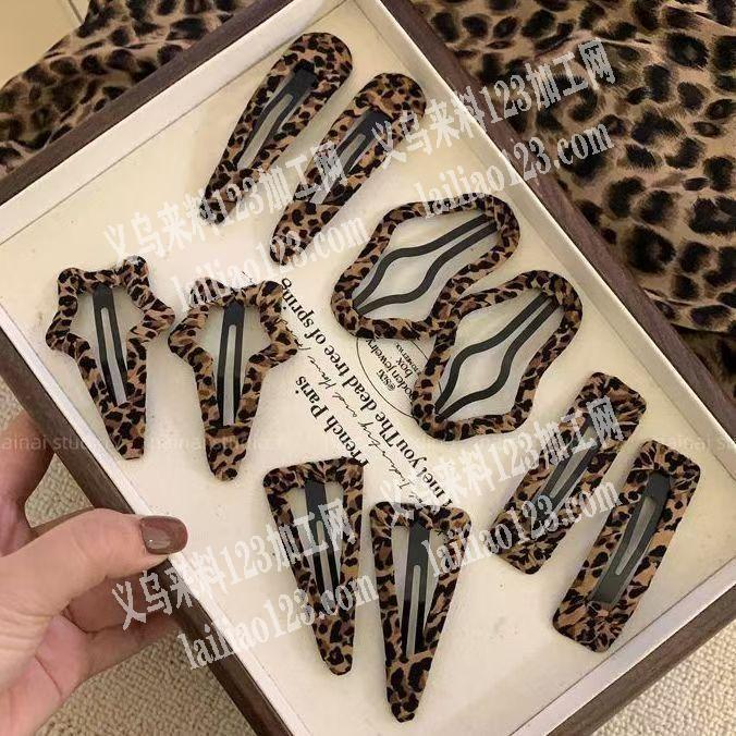 大量，手工绕布条发夹订单。，如图。寻找专