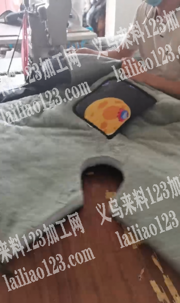 数量30万，挡风被外发加工，老板委托寻找