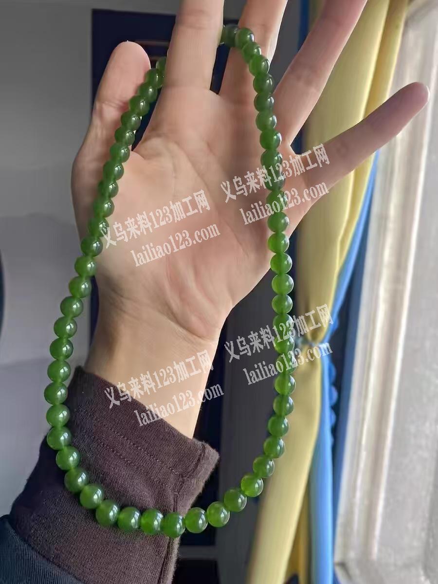 《发外地做》穿珠子的手工活外发加工，如图