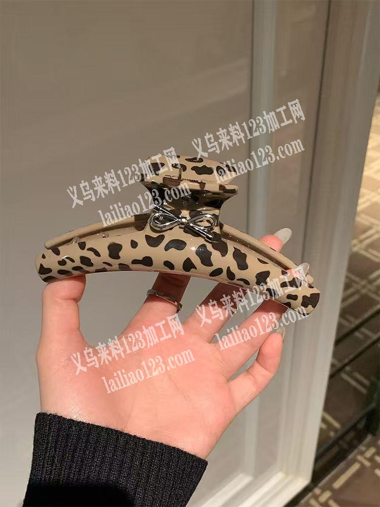 《印花外发，附图片》抓夹上面印花外发加工