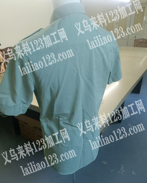 《下个月出货》8万短袖警服订单外发加工