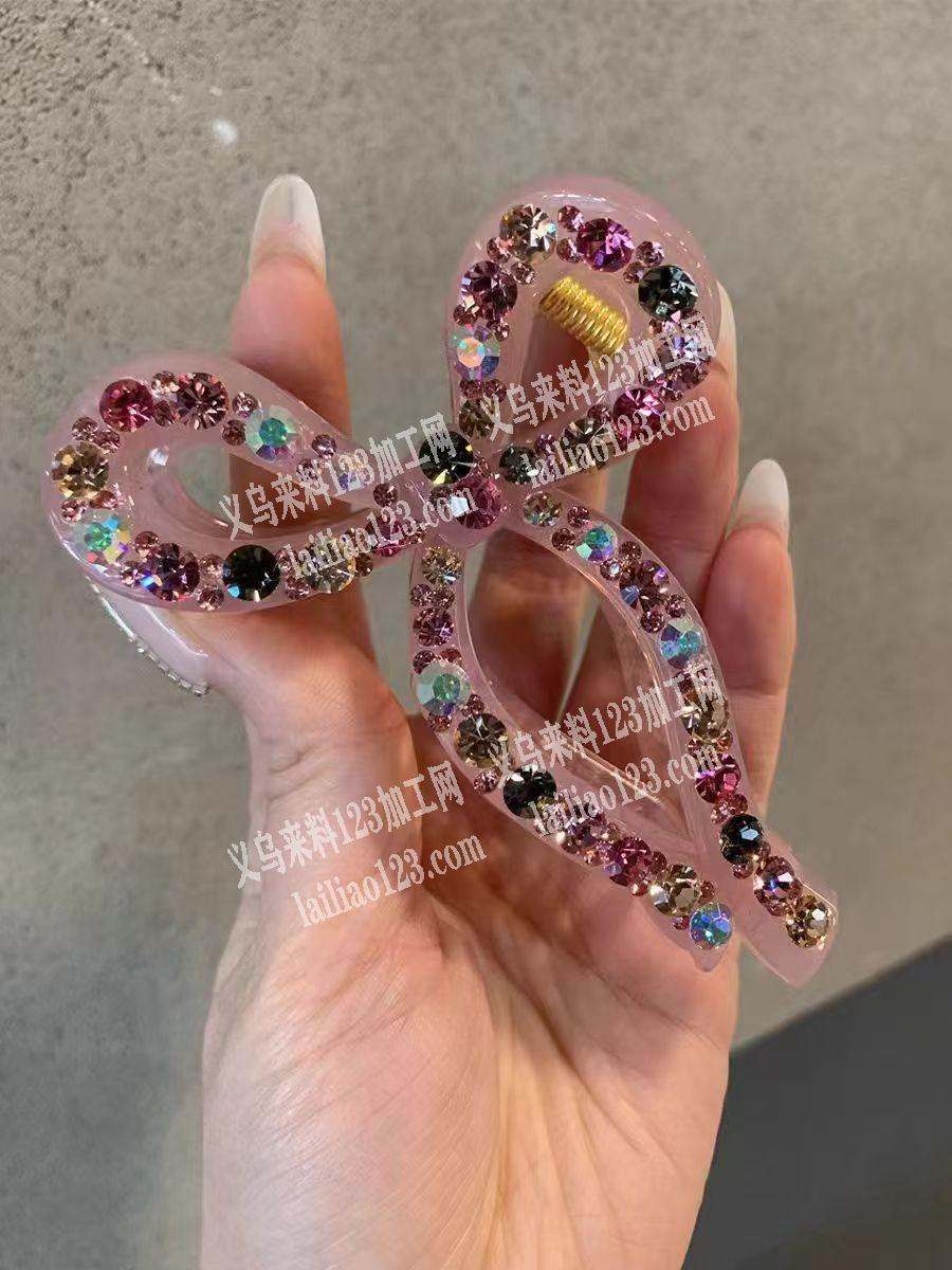 外贸公司寻找注塑厂，做这两款塑料底夹，如