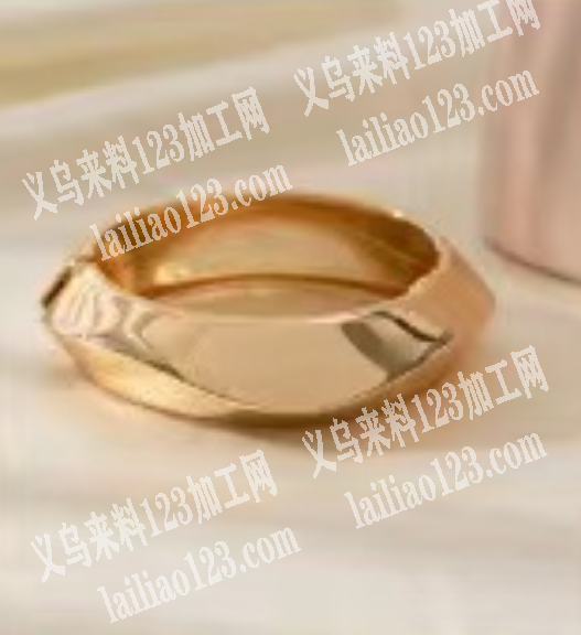 寻找生产这个手镯的工厂，请联系详谈，有订