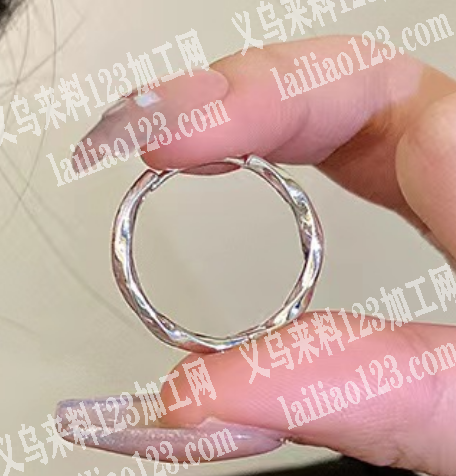 寻找如图耳环，寻找耳环厂家，请联系详谈