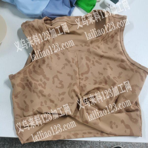 老板委托寻找：文胸背心外发加工，如图，寻