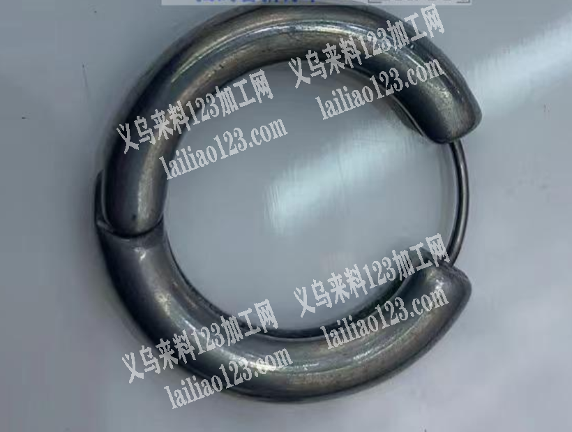 找专业生产合金耳扣毛坯的源头工厂