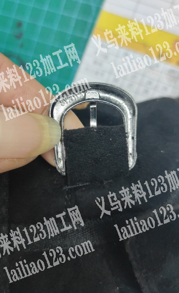 合金鞋扣订单，如图雪地靴的合金卸扣，寻找