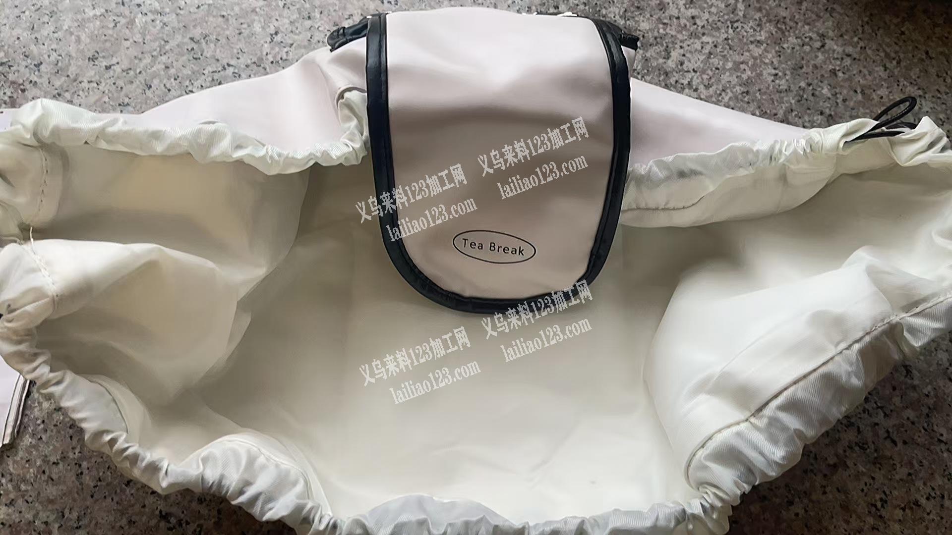 网店寻找箱包工厂，如图，这种收纳化妆包订