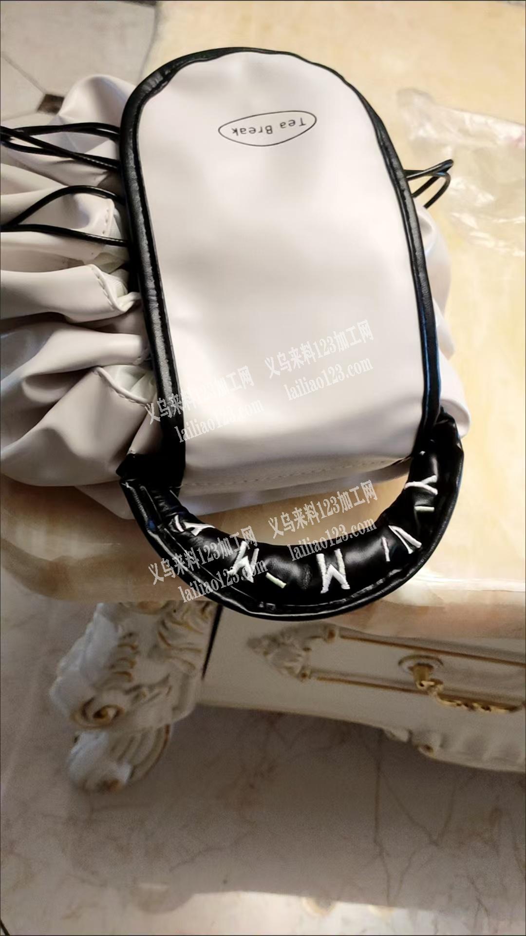 网店寻找箱包工厂，如图，这种收纳化妆包订
