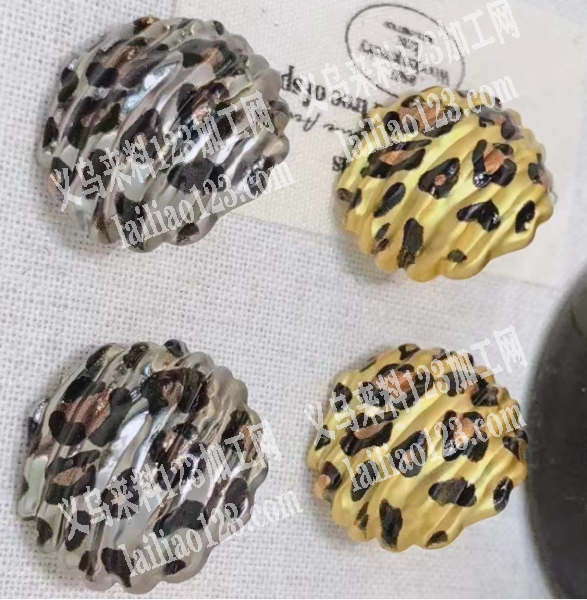 这种效果的印花，谁家专业做的，请联系详谈