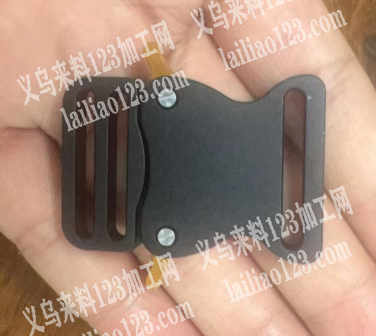 公司如图鞋扣订单，寻找厂家，如图，老板委