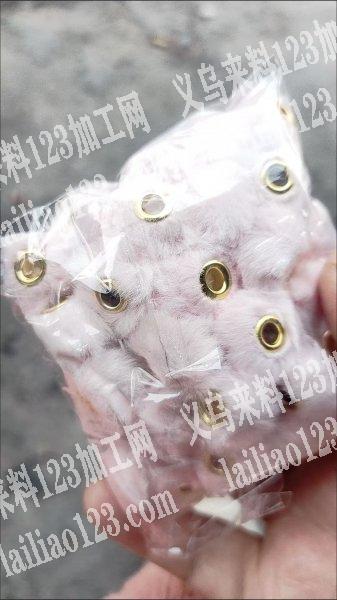 100万毛绒大孔珠子订单，如图，这样的，