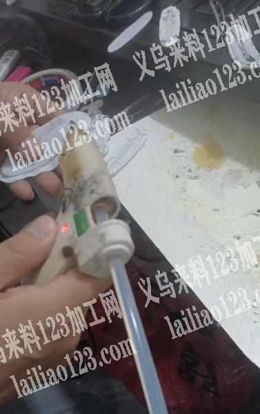 15000发夹打胶手工活外发加工，寻找会