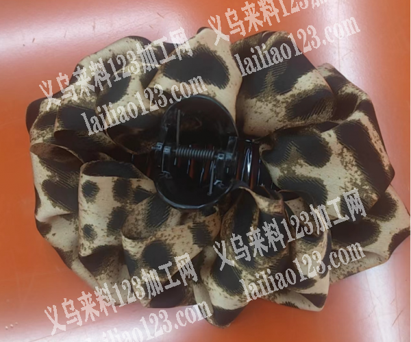 雪纺布抓夹花，寻找会做的工厂，如图，哪家