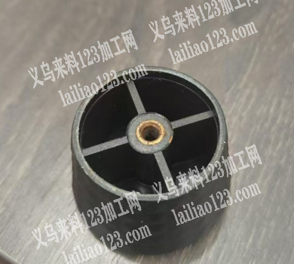 这个塑料件，寻找源头工厂，请联系详谈，有