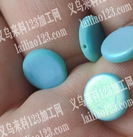 扁珠子串珠子外发加工，寻找机器串珠子的加