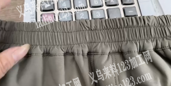 大量如图裤子外发加工，寻找专业做这个裤子