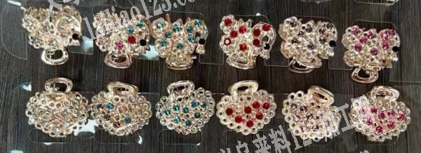 《拿货就付款，现金》大量爆款小抓夹订单，