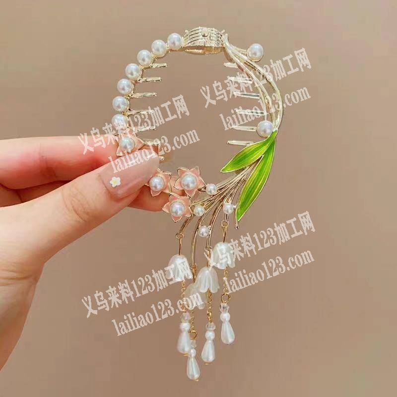 如图寻找专业做这个发饰的工厂，请联系详谈