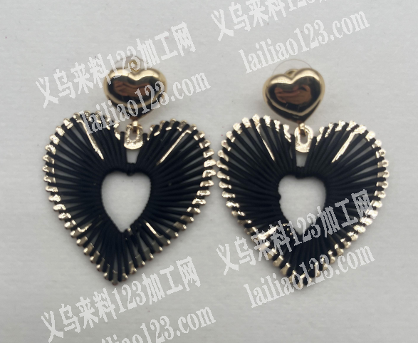 大量耳环绕线的手工活外发加工，寻找会做耳
