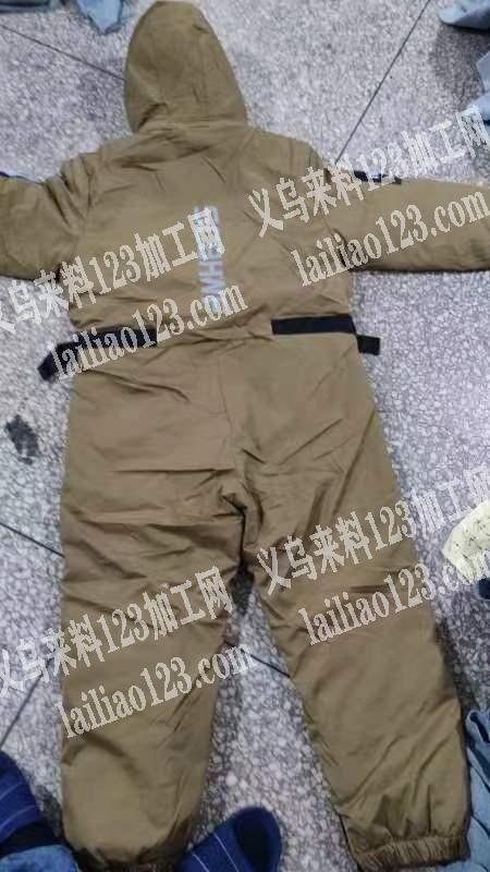 寻找套装服装工厂，如图。谁家有经验的联系