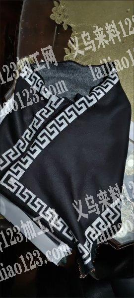 电商采购如图围巾现货，有货的请联系详谈