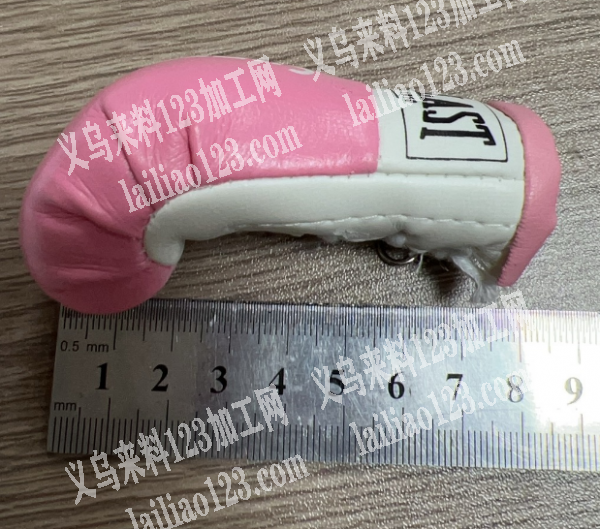 《大量订单，如图》公司皮革产品订单，如图