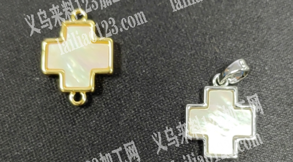 寻找十字架吊坠工厂，请联系详谈，如图，请