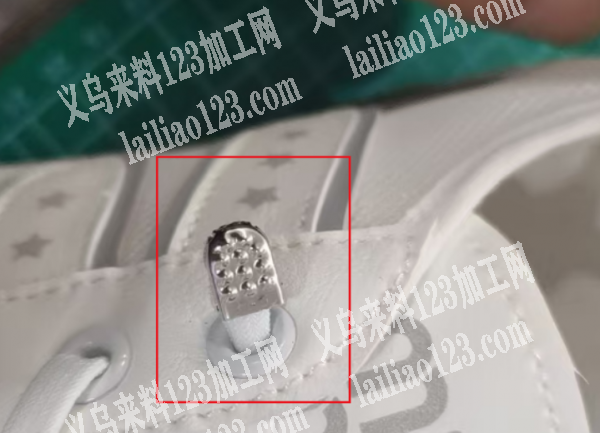 大量采购小配件，鞋扣鞋饰品，如图，寻找厂
