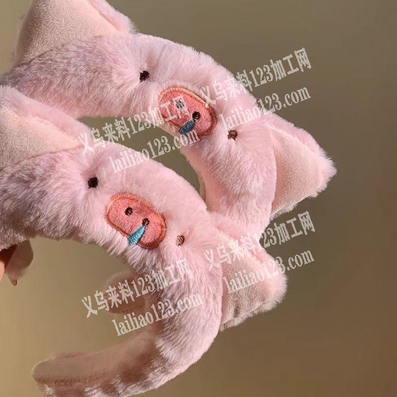 《绣眼睛，绣鼻子》这个卡通小猪绣花外发加
