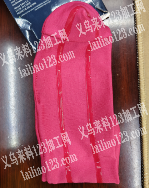 滴防滑胶外发加工，如图，这样的，寻找会做