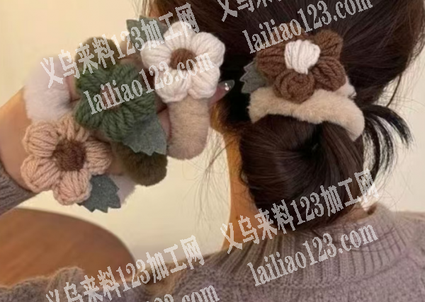 钩针编织毛线花，如图，寻找会做这个编织毛