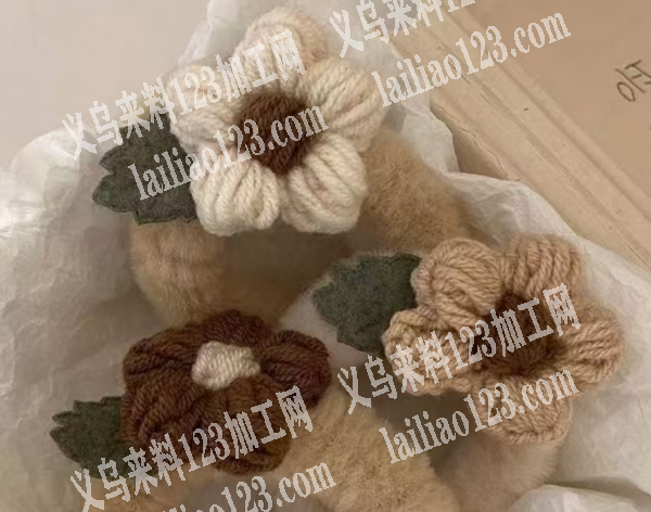 钩针编织毛线花，如图，寻找会做这个编织毛