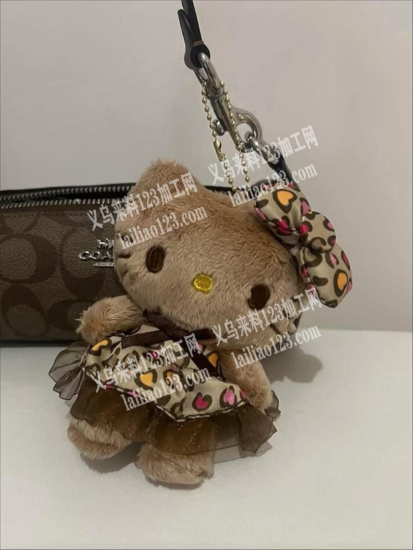 钥匙扣挂件成品订单，如图，寻找专业做挂件